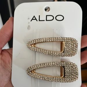 Aldo hair clips never worn